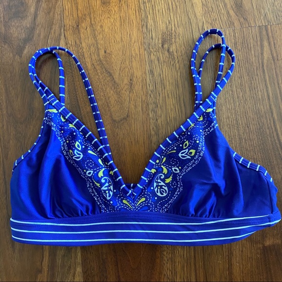 Athleta Other - Athleta Bikini Top Size 34 B/C